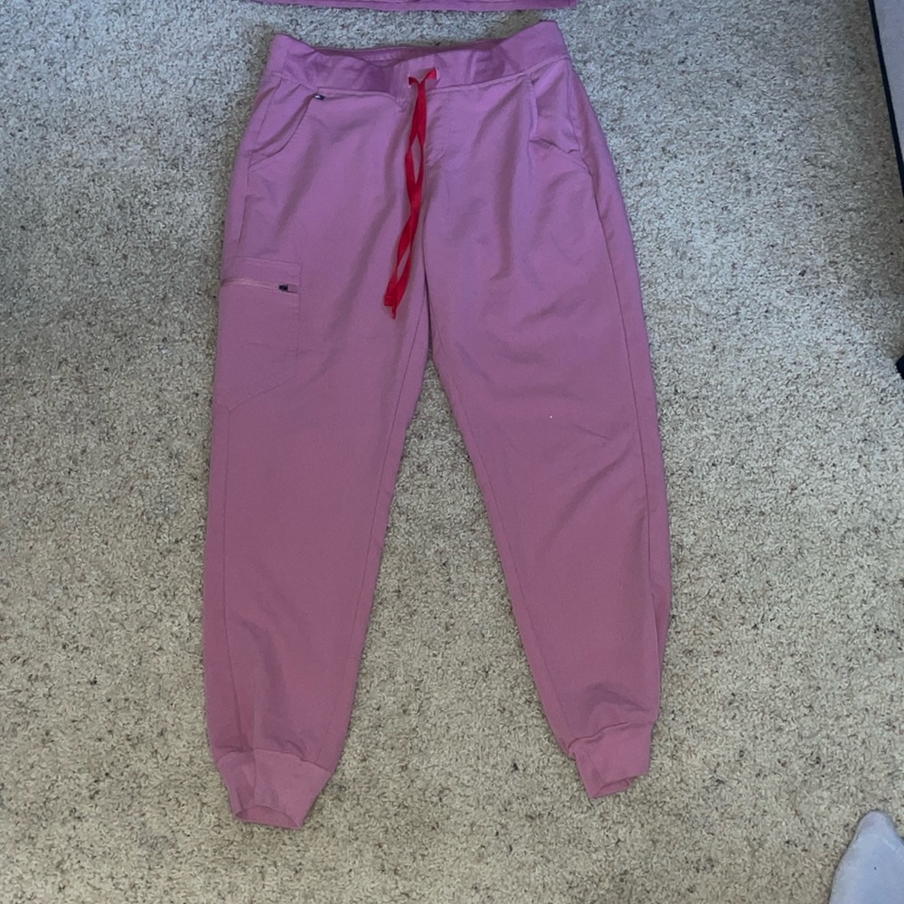 Figs limited edition scrub pants/ pink